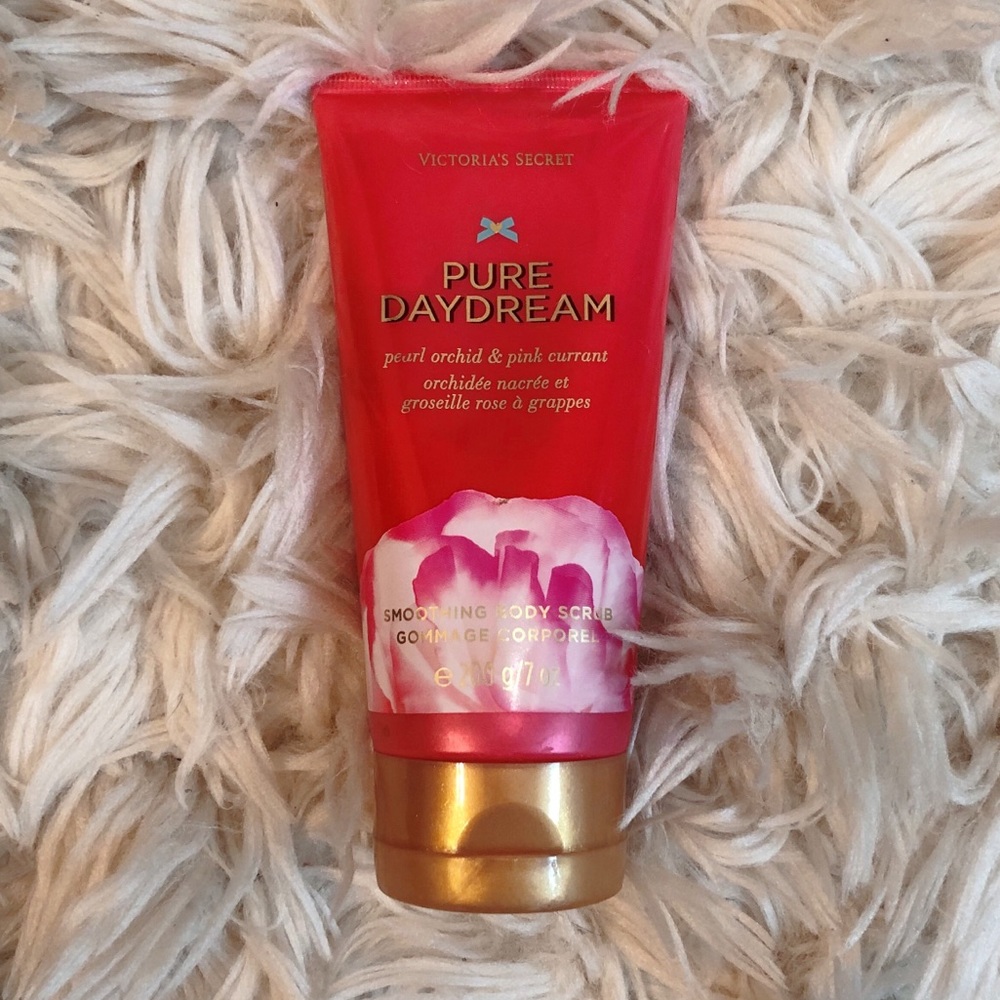 NEW Victoria’s Secret Pure Daydream Smoothing Body Scrub